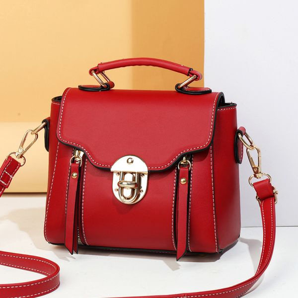 kangaroo leather texture 2021 new diagonal straddle portable shoulder fashion women's bag
kangaroo leather texture 2021 new diagonal straddle portable shoulder fashion women's bag