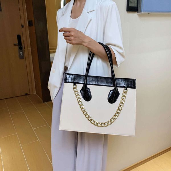 designer storage baglarge-capacity bag han edition tide female 2021 new zipper leisure fashion hand chain tottenham one shoulder and package
designer storage baglarge-capacity bag han edition tide female 2021 new zipper leisure fashion hand chain tottenham one shoulder and package