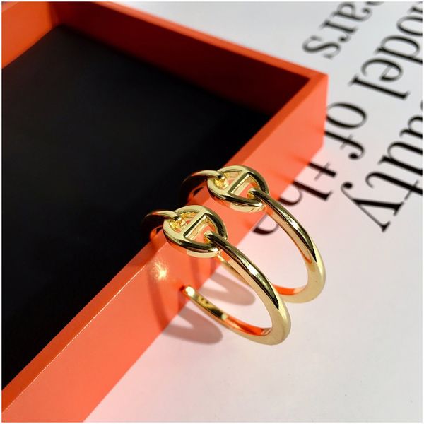 arc earrings for women simple geometric retro wild cool diamonds gorgeous exaggerated big round solid color earrings with boxs, Golden;silver
arc earrings for women simple geometric retro wild cool diamonds gorgeous exaggerated big round solid color earrings with boxs, Golden;silver