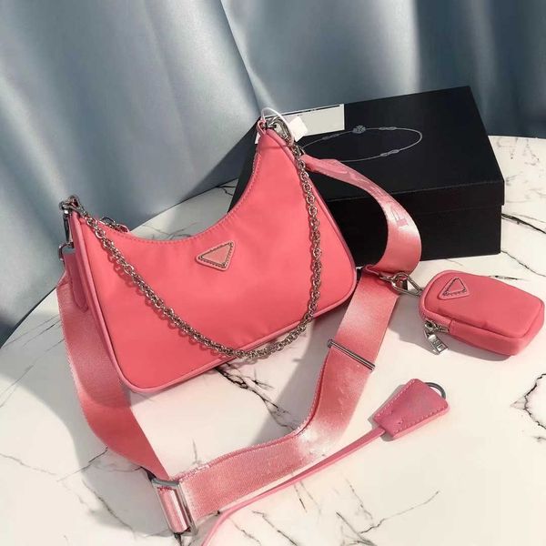 2022 new pack with chains womens tote hobo bags bag luxurys backpak lady shoulder 3-in-1 purses chest bags designer nylon crossbody
2022 new pack with chains womens tote hobo bags bag luxurys backpak lady shoulder 3-in-1 purses chest bags designer nylon crossbody