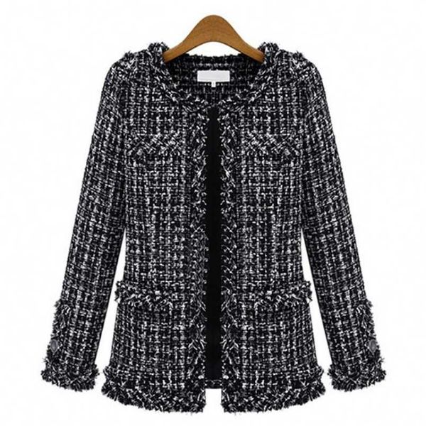 autumn winter black white plaid loose short coat women vintage o neck long sleeve tassel tweed coat plus size ladies jacket coat 211106
autumn winter black white plaid loose short coat women vintage o neck long sleeve tassel tweed coat plus size ladies jacket coat 211106