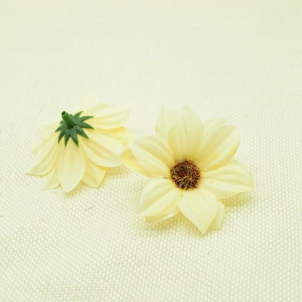 100pcs silk sunflower fake daisy christmas wreath decor for home wedding accessories plastic flowers diy artificial jllsjw
100pcs silk sunflower fake daisy christmas wreath decor for home wedding accessories plastic flowers diy artificial jllsjw