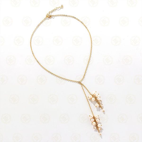 chains one gold plated brass and fresh water pearl necklace (be1141), Silver
chains one gold plated brass and fresh water pearl necklace (be1141), Silver