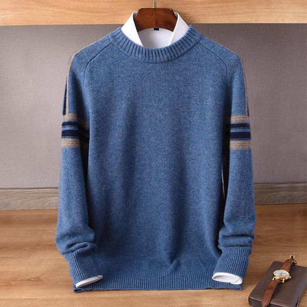 man raglan sleeve round collar color matching sweater loose fashion leisure knitting render unlined upper garment, White;black
man raglan sleeve round collar color matching sweater loose fashion leisure knitting render unlined upper garment, White;black