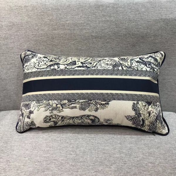 luxury designer pillow case cushion cover polyester cotton material embroidery craft flower pattern 45*45cm and 30*50cm for home decoration
luxury designer pillow case cushion cover polyester cotton material embroidery craft flower pattern 45*45cm and 30*50cm for home decoration