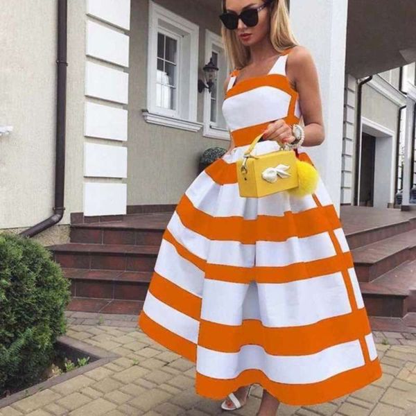 and fragrance winter autumn women's temperament small long commuter sleeveless suspender striped dress, Black;gray
and fragrance winter autumn women's temperament small long commuter sleeveless suspender striped dress, Black;gray