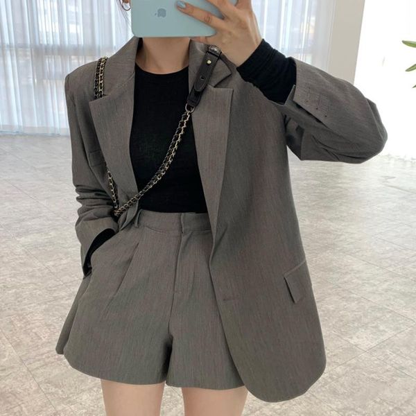 women's tracksuits 2021 korean fashion elegant commute lapel two button loose suit jacket and high waist wide leg trousers shorts women, Gray
women's tracksuits 2021 korean fashion elegant commute lapel two button loose suit jacket and high waist wide leg trousers shorts women, Gray