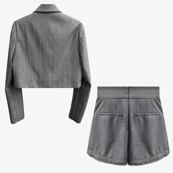striped two piece set for women lapel long sleeve short blazer pleated skirts elegant sets female fashion new tide, White
striped two piece set for women lapel long sleeve short blazer pleated skirts elegant sets female fashion new tide, White