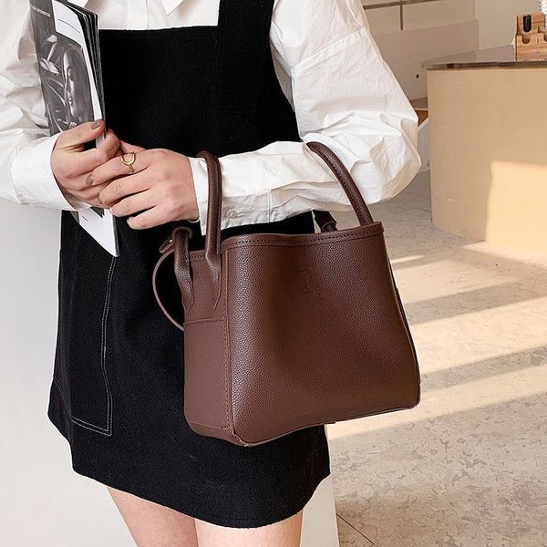 bag high-quality tote color elegant bag portable bucket fashiona new travel leather women's designer handbag solid female 2021 mbukf, Red;black
bag high-quality tote color elegant bag portable bucket fashiona new travel leather women's designer handbag solid female 2021 mbukf, Red;black
