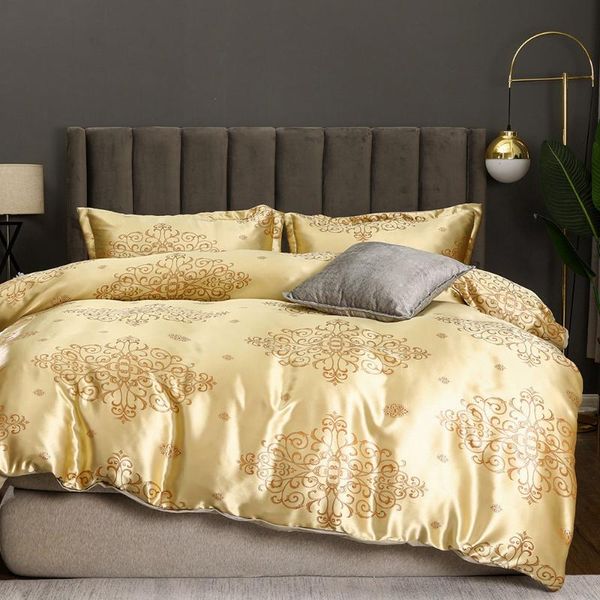 bedding sets set luxury king size gold jacquard bed sheet duvet cover with pillowcase colchas para cama bedclothes
bedding sets set luxury king size gold jacquard bed sheet duvet cover with pillowcase colchas para cama bedclothes
