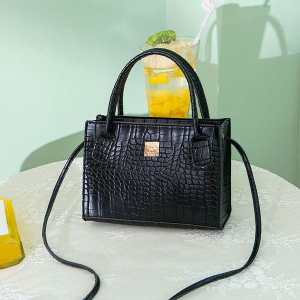 evening bags pu leather women's bag 2021 crocodile pattern shoulder fashion trend ladies handbag simple zipper small square
evening bags pu leather women's bag 2021 crocodile pattern shoulder fashion trend ladies handbag simple zipper small square