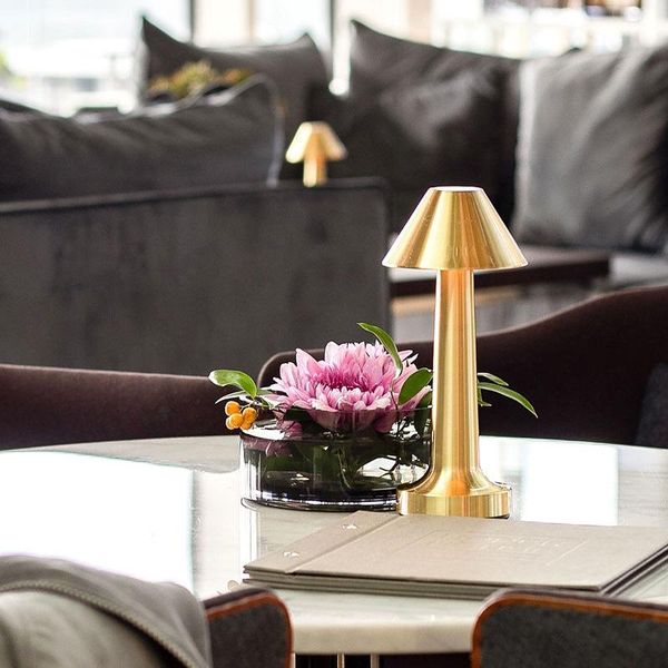 table lamps led lamp modern minimalist style cafe restaurant bar decoration touch dimming rechargeable reading learning light
table lamps led lamp modern minimalist style cafe restaurant bar decoration touch dimming rechargeable reading learning light