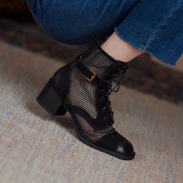 lace-up round toe hasp mesh hollow out breathable single shoes women high heels cool boots 2021 new spring summer tide fashion, Black
lace-up round toe hasp mesh hollow out breathable single shoes women high heels cool boots 2021 new spring summer tide fashion, Black