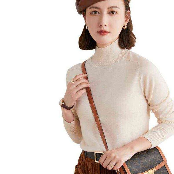 autumn and winter high neck sweater women's solid color versatile short bottomed simple slim large inner top, White;black
autumn and winter high neck sweater women's solid color versatile short bottomed simple slim large inner top, White;black
