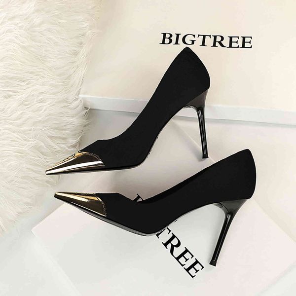 dress shoes metal decoration high heels pumps women spring pointed toe ladies black office thin heel fashion wedding woman mxqh
dress shoes metal decoration high heels pumps women spring pointed toe ladies black office thin heel fashion wedding woman mxqh