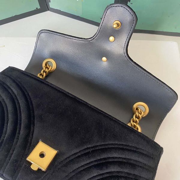 shoulder crossbody women shipping velvet new classic bags ladies with metal for chain messagner bag 2021, Red;black
shoulder crossbody women shipping velvet new classic bags ladies with metal for chain messagner bag 2021, Red;black