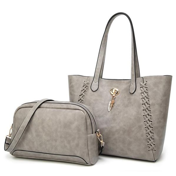 fashion simple style lady shoulder bag large capacity light striped leather handbag purse pocket
fashion simple style lady shoulder bag large capacity light striped leather handbag purse pocket