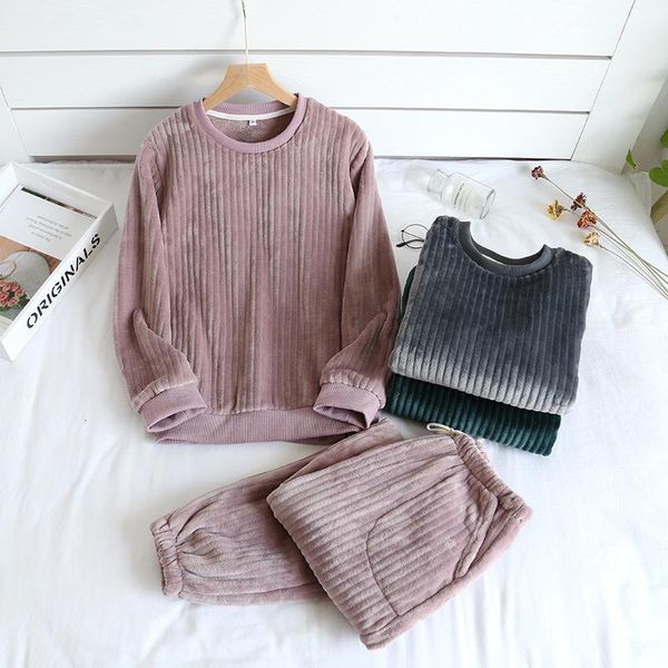 couple flannel sleepwear women 2pcs sleep set soft nightwear pajamas suit casual intimate lingerie warm home clothes nightgown, Black;red
couple flannel sleepwear women 2pcs sleep set soft nightwear pajamas suit casual intimate lingerie warm home clothes nightgown, Black;red