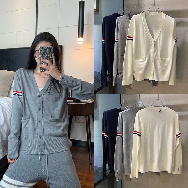 college style color stripe tb knitted cardigan women's long sleeve 2021 early autumn v-neck thin wool sweater coat, White
college style color stripe tb knitted cardigan women's long sleeve 2021 early autumn v-neck thin wool sweater coat, White