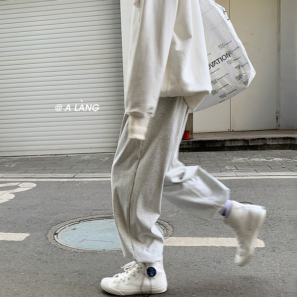 gray sweatpants women 2021 winter velvet pants women joggers warm track pants women korean style sportswear trousers, Black;white
gray sweatpants women 2021 winter velvet pants women joggers warm track pants women korean style sportswear trousers, Black;white