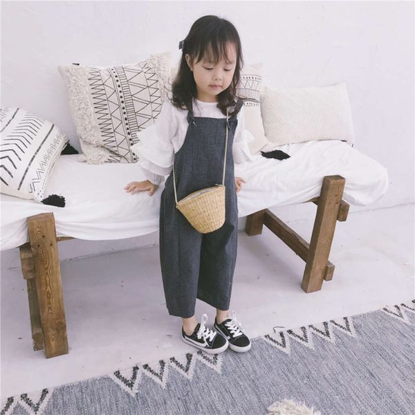 2019 spring autumn wear men's and women's baby lattice suspenders children's jumpsuit, Blue
2019 spring autumn wear men's and women's baby lattice suspenders children's jumpsuit, Blue
