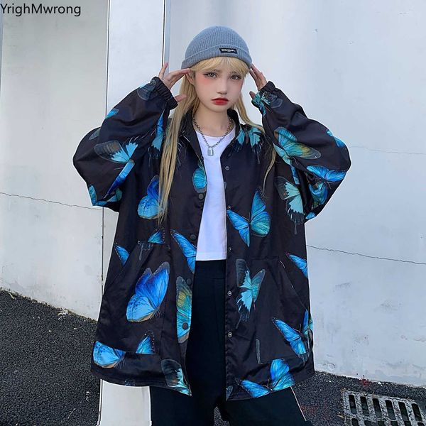 korean streetwear harajuku butterfly print dark vintage double-sided wear jacket button pocket coat woman man windbreaker hiphop 201013, Black;brown
korean streetwear harajuku butterfly print dark vintage double-sided wear jacket button pocket coat woman man windbreaker hiphop 201013, Black;brown