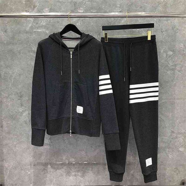 dongguan direct sales tb and trousers yarn dyed round neck sweater loose large suit, Black
dongguan direct sales tb and trousers yarn dyed round neck sweater loose large suit, Black