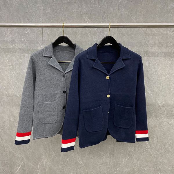 tb t-shirt autumn new cuff color contrast metal button college style collar cardigan coat small suit women, White;black
tb t-shirt autumn new cuff color contrast metal button college style collar cardigan coat small suit women, White;black