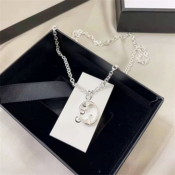 s925 silver hollow out tridimensional pendant with interlocking chain and men's women's necklaces exclusive design jewel
s925 silver hollow out tridimensional pendant with interlocking chain and men's women's necklaces exclusive design jewel