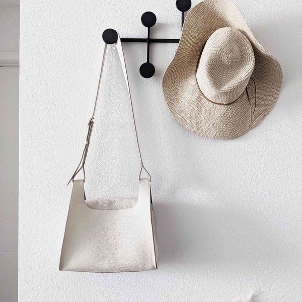 minority design ins women's bag net red single shoulder hobo head leather messenger, Black;red
minority design ins women's bag net red single shoulder hobo head leather messenger, Black;red