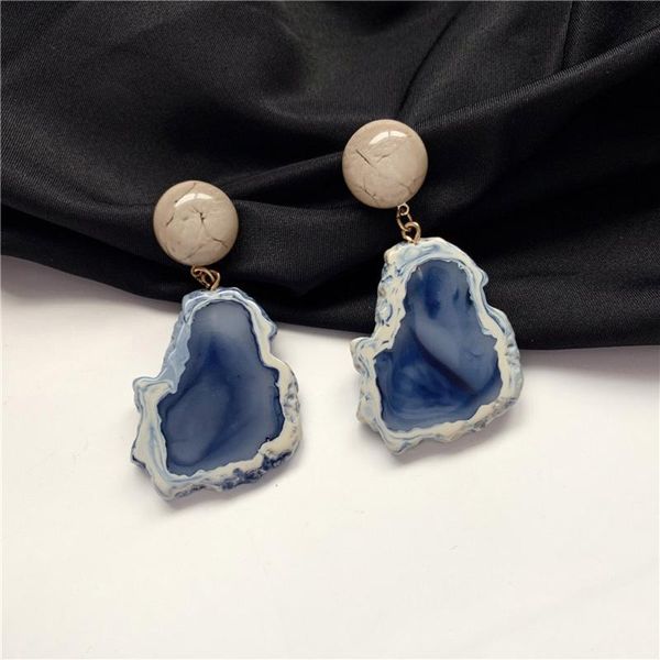 stud han edition fashion color of blue and white porcelain is irregular shape pendant earrings gift sell like cakes ins style, Golden;silver
stud han edition fashion color of blue and white porcelain is irregular shape pendant earrings gift sell like cakes ins style, Golden;silver