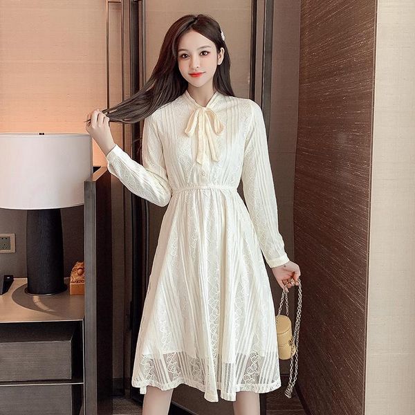 casual dresses spring autumn white lace hollow out midi dress women korean vintage solid hepburn 2021 elegant bodycon party vestidos, Black;gray
casual dresses spring autumn white lace hollow out midi dress women korean vintage solid hepburn 2021 elegant bodycon party vestidos, Black;gray