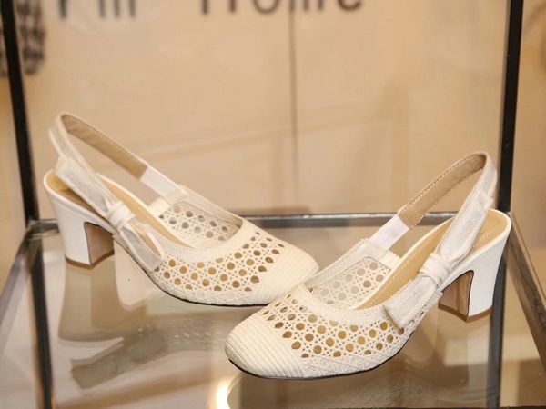 pumps men designer slides luxury women high loafers heels sandals slippers mules ballerinas sneakers dress shoes ehom, Black;white
pumps men designer slides luxury women high loafers heels sandals slippers mules ballerinas sneakers dress shoes ehom, Black;white