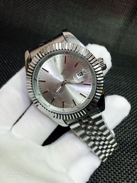men's fashion stainless steel simple and generous quartz calendar waterproof sports watch can be wholesale, Slivery;brown
men's fashion stainless steel simple and generous quartz calendar waterproof sports watch can be wholesale, Slivery;brown