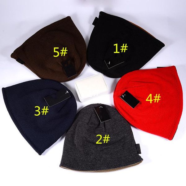 autumn winter brand hats 2020 with label knitted hat for men and women outdoor warm embroidered woolen cap, Blue;gray
autumn winter brand hats 2020 with label knitted hat for men and women outdoor warm embroidered woolen cap, Blue;gray