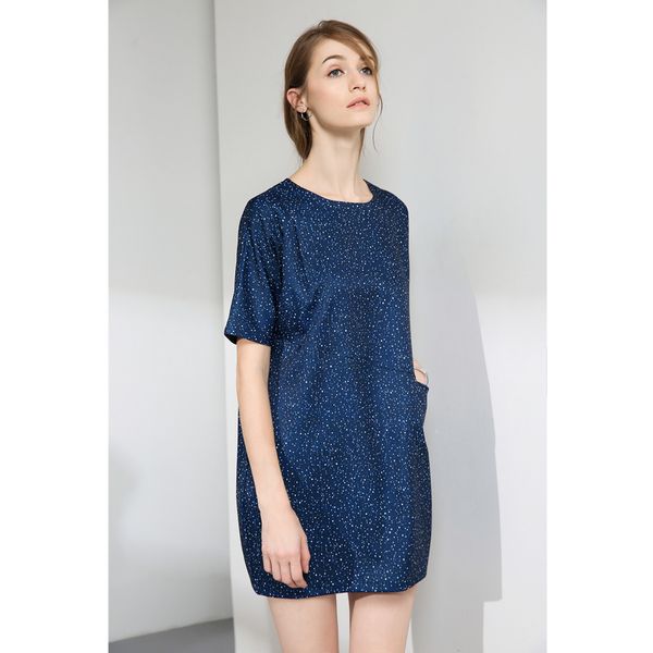 2021 new design starry sky casual daily t-shirt summer short sleeve women bright club party mini es d0zn, Black;gray
2021 new design starry sky casual daily t-shirt summer short sleeve women bright club party mini es d0zn, Black;gray