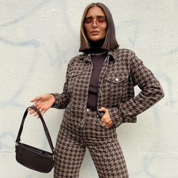women's jackets vintage houndstooth plaid cropped jacket women elegant casual autumn coat ladies button turn down collar y2k overcoat o, Black;brown
women's jackets vintage houndstooth plaid cropped jacket women elegant casual autumn coat ladies button turn down collar y2k overcoat o, Black;brown