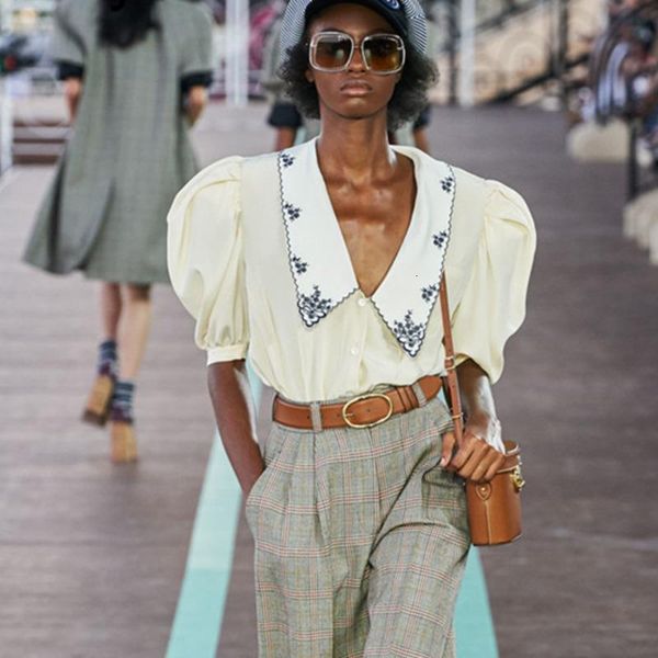 female blusas 2021 spring vintage floral embroidery lapel loose half sleeve women blouse puff sleeve shirts chiffon z014, White
female blusas 2021 spring vintage floral embroidery lapel loose half sleeve women blouse puff sleeve shirts chiffon z014, White