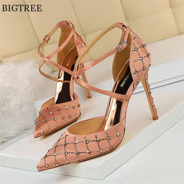 dress shoes 2021 european fashion women pumps metal thin heels buckle sandals pointed toe party women's shallow wedding, Black
dress shoes 2021 european fashion women pumps metal thin heels buckle sandals pointed toe party women's shallow wedding, Black