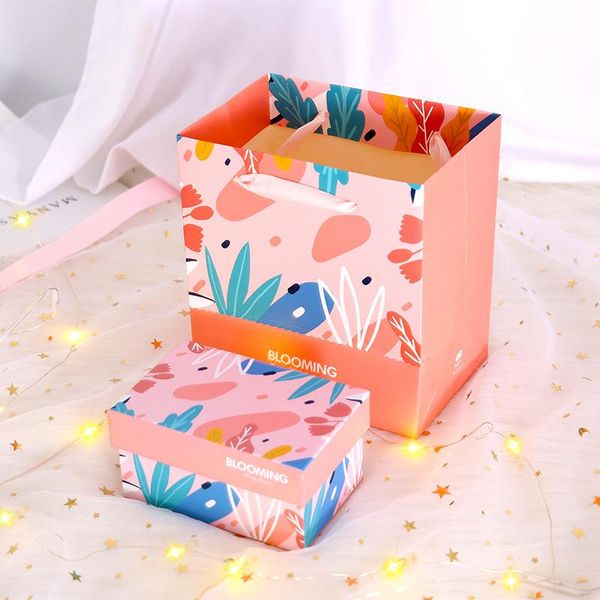 gift wrap 10.5x7x5cm protable paper box diy birthday romantic surprise boxes chocolate candy packaging party year decor
gift wrap 10.5x7x5cm protable paper box diy birthday romantic surprise boxes chocolate candy packaging party year decor