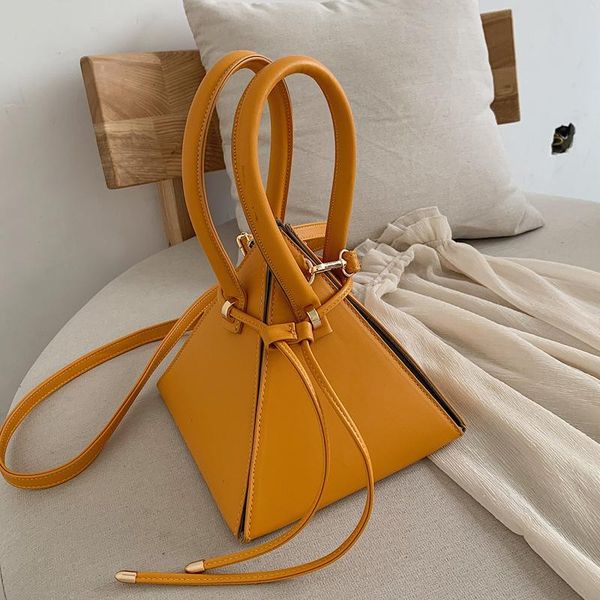 evening bags fashion solid color triangle shape drawstring 2021 trend bag super fire wild single shoulder messenger
evening bags fashion solid color triangle shape drawstring 2021 trend bag super fire wild single shoulder messenger