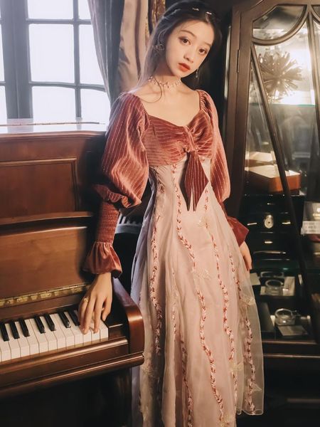 casual dresses special butterfly garment flowers purple velvet stitching embroidery sequins early autumn gauze dress, Black;gray
casual dresses special butterfly garment flowers purple velvet stitching embroidery sequins early autumn gauze dress, Black;gray