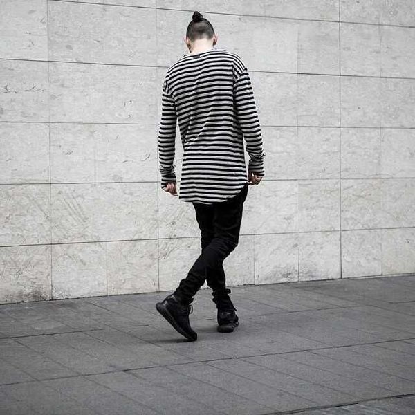 mens black striped tshirt long sleeve crew neck tshirt male wide waisted tees homme skateboard 1, White;black
mens black striped tshirt long sleeve crew neck tshirt male wide waisted tees homme skateboard 1, White;black