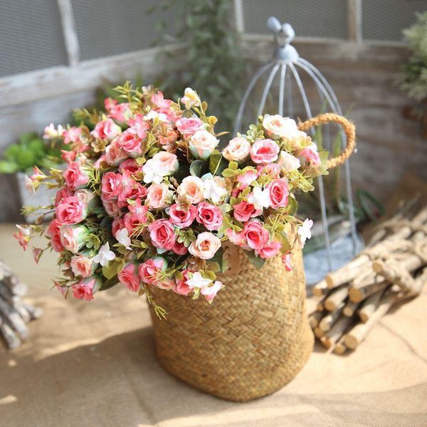 artificial flower hand flower bouquet 15 head silk simulation rose fake flowers for wedding table accessory home decoration
artificial flower hand flower bouquet 15 head silk simulation rose fake flowers for wedding table accessory home decoration