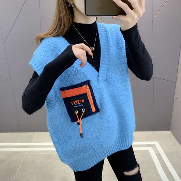 spring 2021 new women's waistcoat vest loose false pocket v-neck knitted bottomed sweater, White;black
spring 2021 new women's waistcoat vest loose false pocket v-neck knitted bottomed sweater, White;black