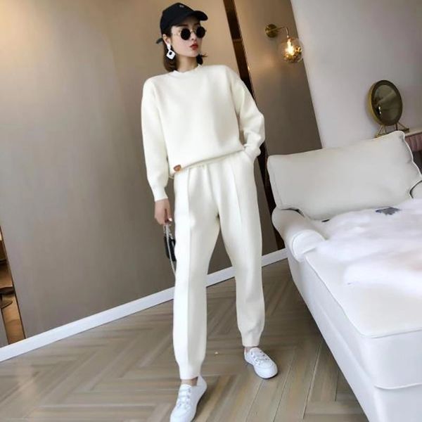 new double sided cashmere knitted suit for women's style in autumn / winter 2021, White
new double sided cashmere knitted suit for women's style in autumn / winter 2021, White