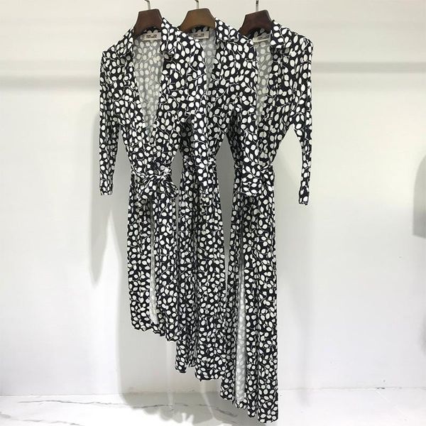 casual dresses classic black and white leaf pattern printed three-quarter sleeve wrap dress summer v-neck slimming mid-length, Black;gray
casual dresses classic black and white leaf pattern printed three-quarter sleeve wrap dress summer v-neck slimming mid-length, Black;gray