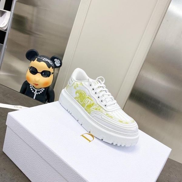 stylish classic women sneakers lime green toile embroidery thick rubber sole ladies luxurys design summer casual indoor sports shoes, Black
stylish classic women sneakers lime green toile embroidery thick rubber sole ladies luxurys design summer casual indoor sports shoes, Black