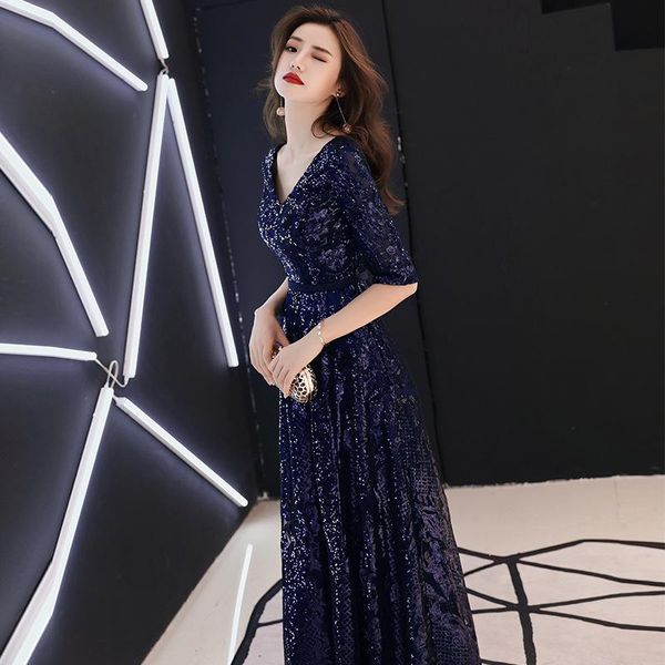 2021 new banquet sequin slim v neck evening dress full length gowns chinese style dress improved qipao size s-xxl, Red
2021 new banquet sequin slim v neck evening dress full length gowns chinese style dress improved qipao size s-xxl, Red