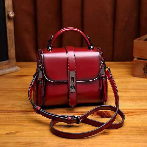 guangzhou bag women's 2021 versatile ins handbag simple oil wax leather one shoulder messenger fashion
guangzhou bag women's 2021 versatile ins handbag simple oil wax leather one shoulder messenger fashion